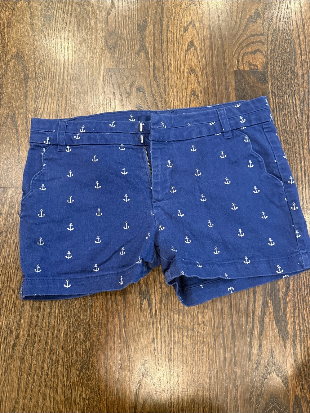 Navy Anchor Print Women’s Shorts blue rain size small
